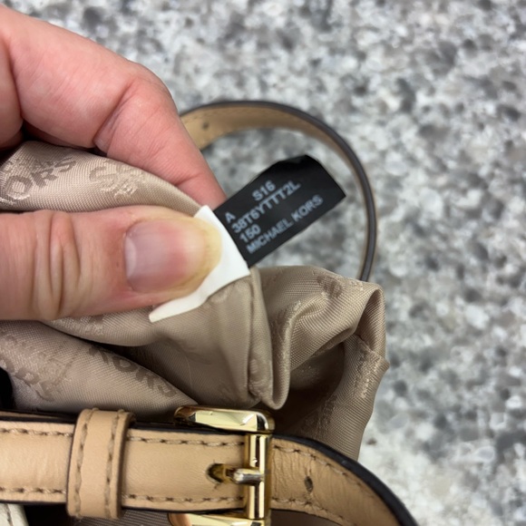 Michael Kors Tan and Cream Tote Bag - Picture 4 of 12